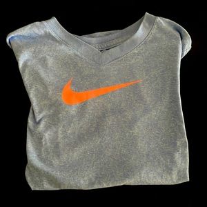 Girls Nike dry fit blue  and pink shirt size large